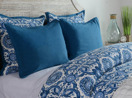 Resort Collection Marine Blue 3 piece Twin Duvet Cover Set (1 left in stock)