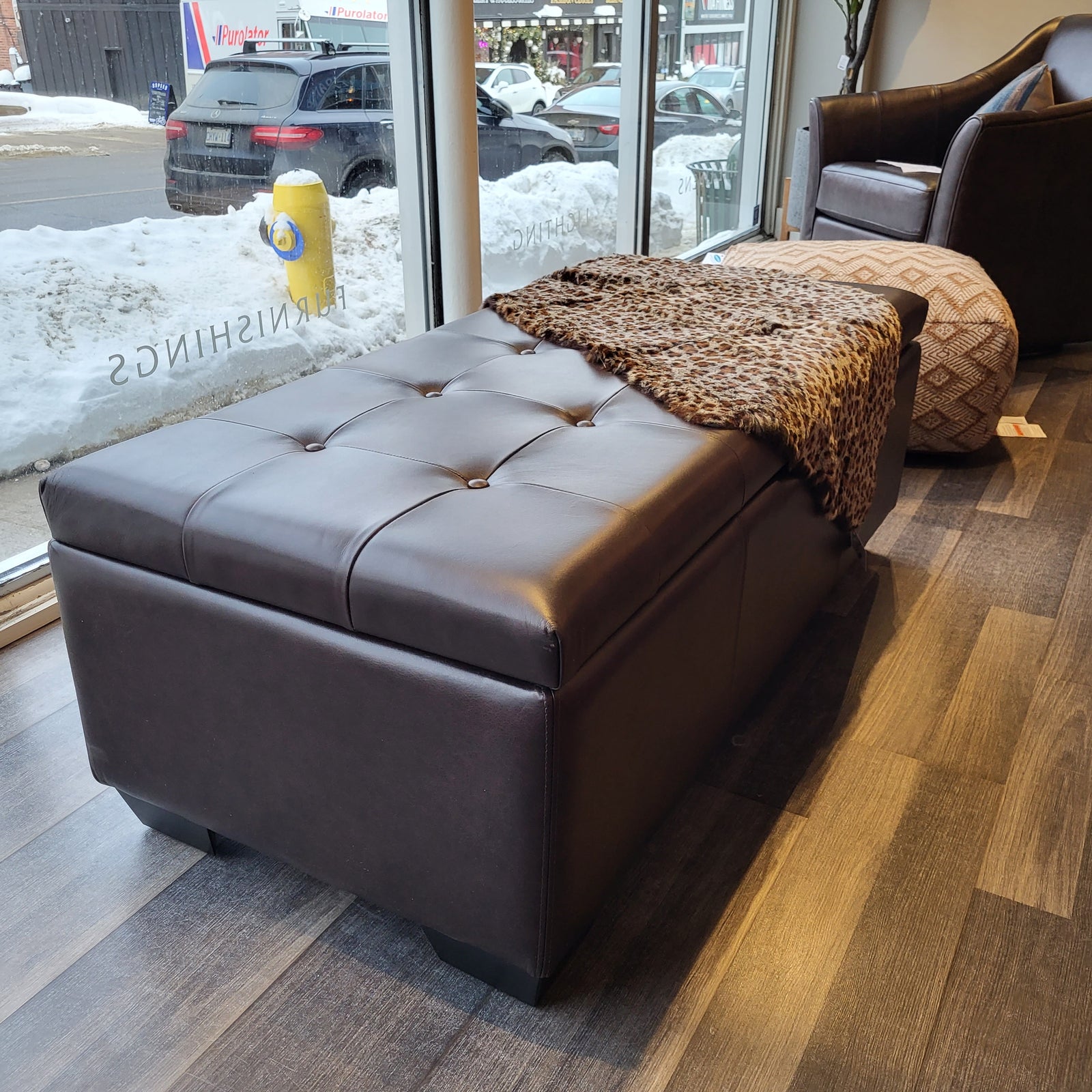 Artimis Leather Storage Ottoman (1 in stock)
