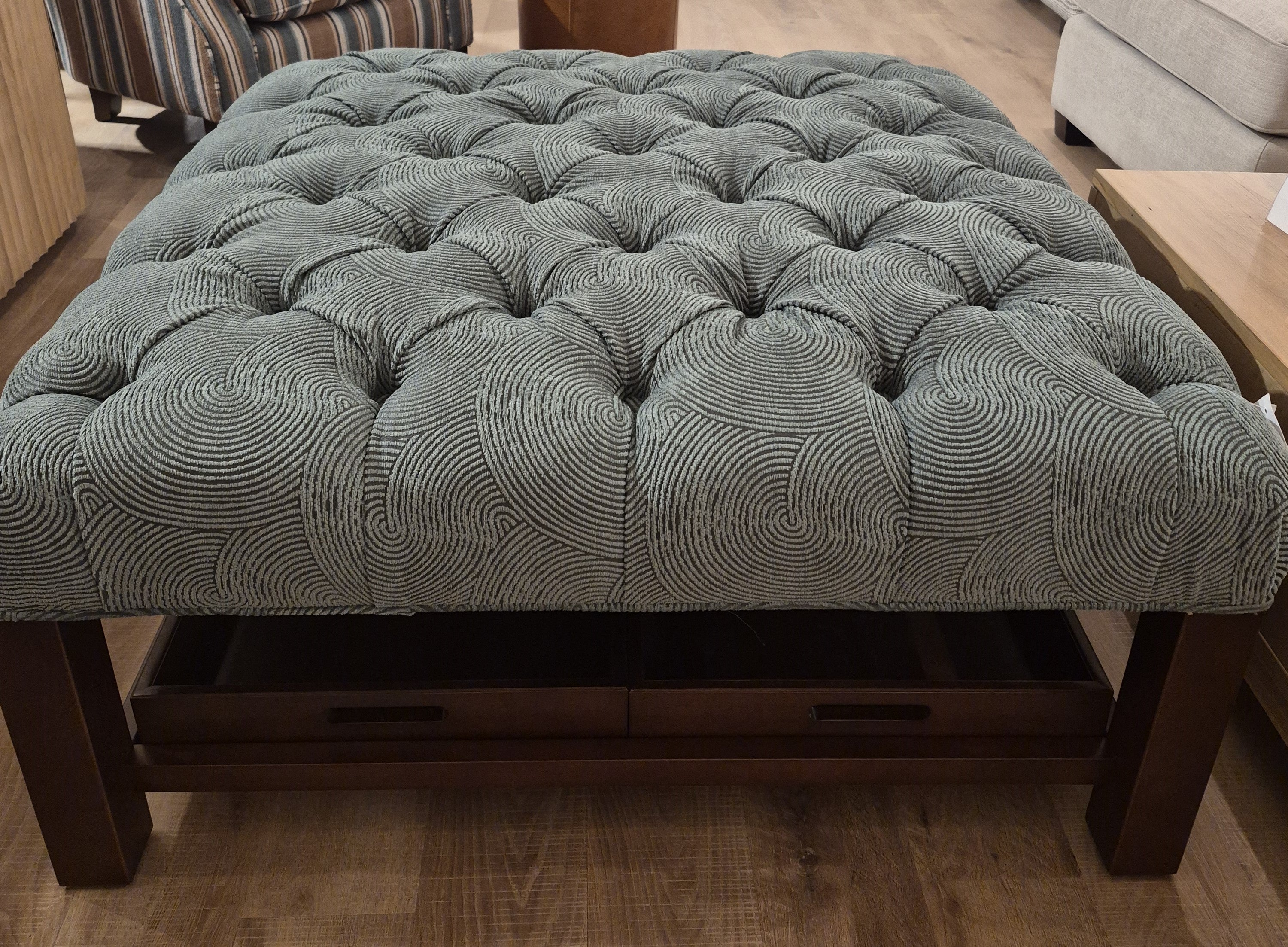 Fountain Tufted Ottoman with Trays (1 in stock)