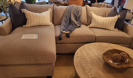 Gene Sectional  RHF Sofa with Chaise  Fabric Manolo Linen (1 in stock