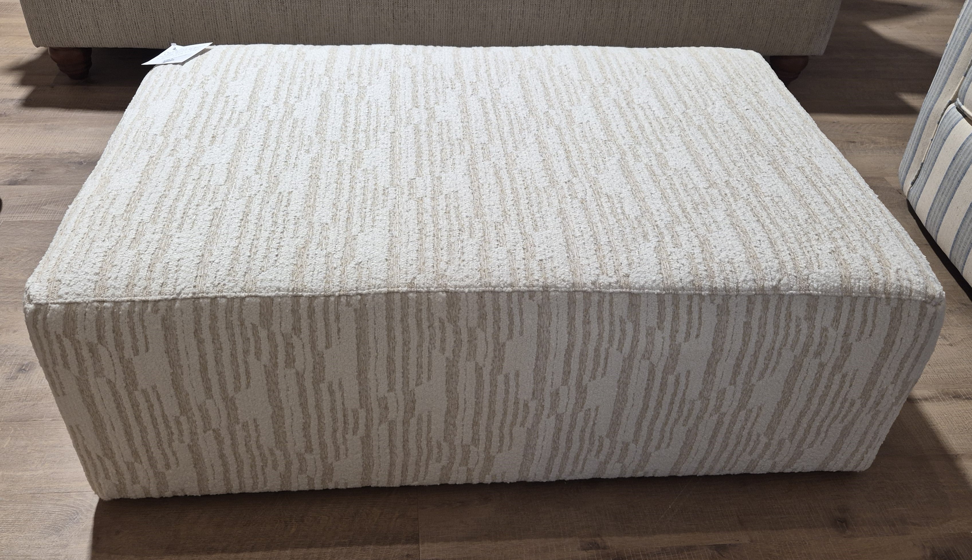 Ishara Cocktail Ottoman with Hidden Casters (1 in stock)