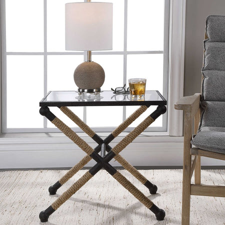 Braddock Accent Table (2 in stock)