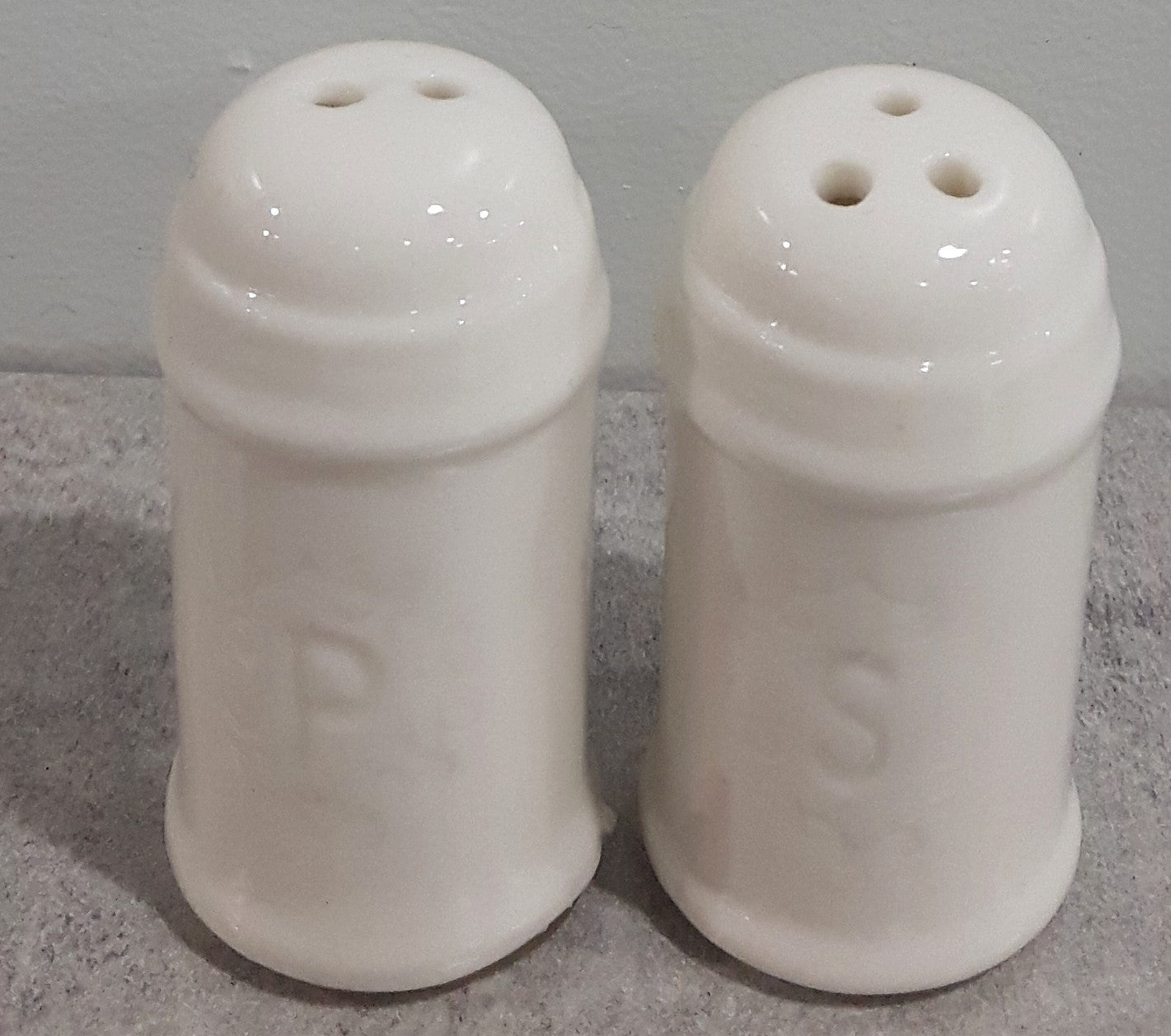 Mini Ceramic Salt and Pepper Set   (7 sets in stock)