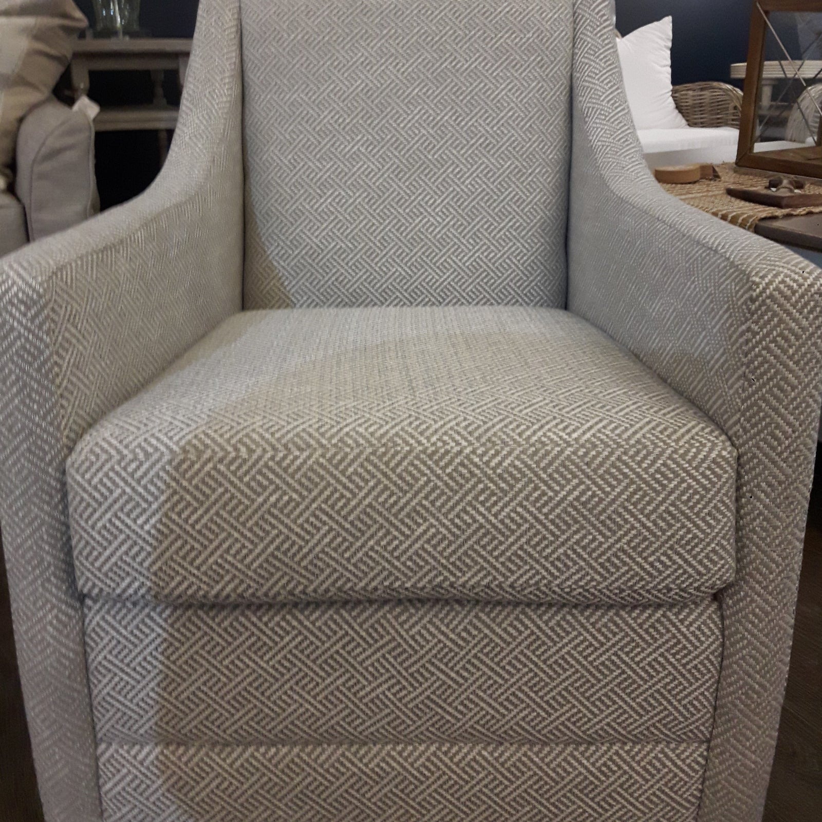 Slim Swivel Chair in dream on zinc (2 in stock) Promo