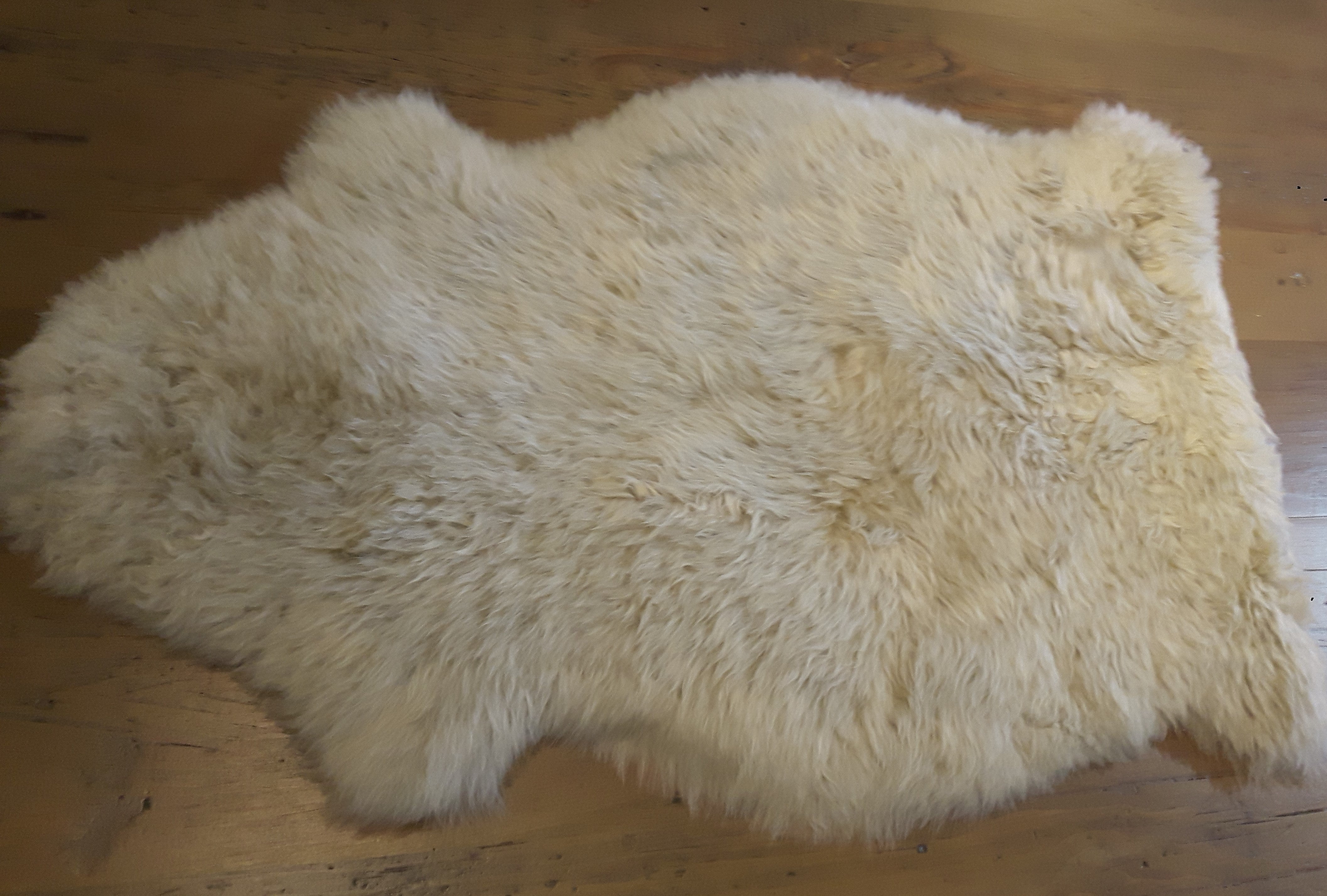Real Sheepskin Sand Color Single Size (1 in stock)