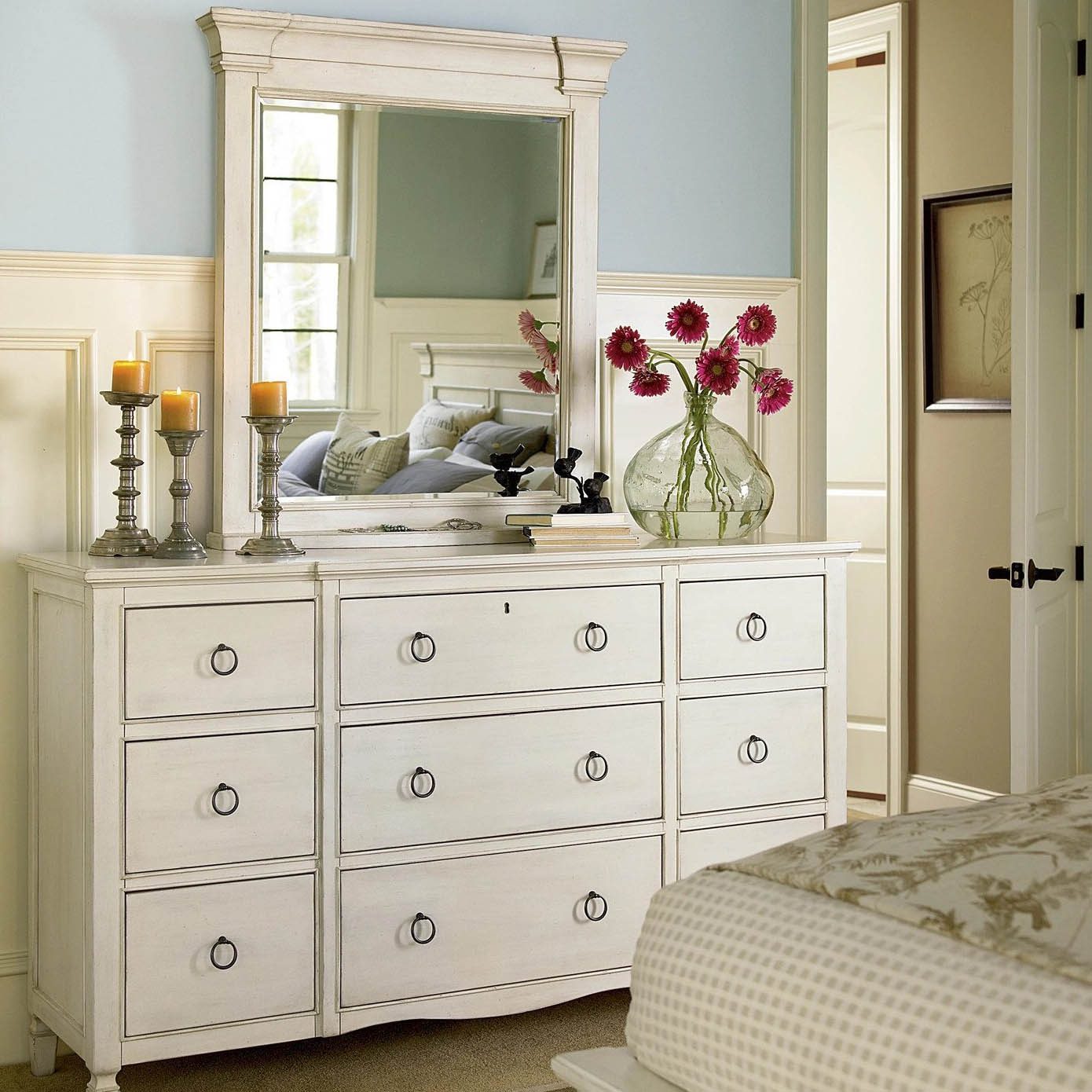 Summer Hill - Nine Drawer Dresser Cotton Finish (2 left) Retired now 50% off